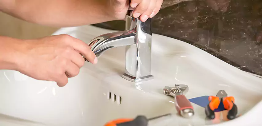Bathtub Faucet Replacement in Tecumseh