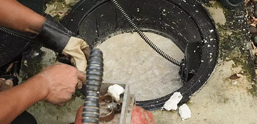 Fat Trap Cleaning in Tecumseh, MI